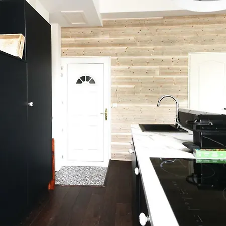 Verdun Jardin Public Apartment *